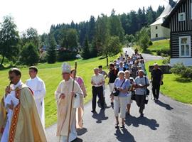 Dvacátý ročník poutě s procesím v Albrechticích v Jizerských horách